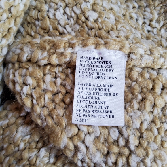 mac & jac Boho Shawl Collared Fringe Sweater - Picture 3 of 6